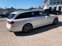 Gebraucht Mercedes E300 AMG 265 PS (194 kW) 2023 Manufaktur diamantweiß bright Kombi