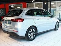 Gebraucht Mercedes B180 136 PS (100 kW) 2024 Silber Kleinwagen
