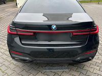 Gebraucht BMW 740 340 PS (250 kW) 2019 Schwarz Limousine