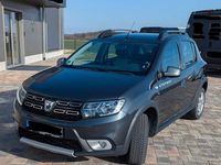 Gebraucht Dacia Sandero Stepway 90 PS (66 kW) 2019 Grau Limousine