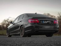 Gebraucht Mercedes E500 AMG 408 PS (300 kW) 2012 Schwarz Limousine