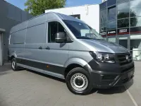 Gebraucht VW Crafter 177 PS (130 kW) 2025 Oyster silver metalli (metallic) Van