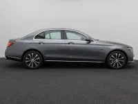 Gebraucht Mercedes E300 306 PS (225 kW) 2019 Selenitgrau Limousine
