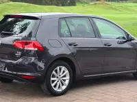 Gebraucht VW Golf VII LOUNGE 86 PS (63 kW) 2016 Grau Limousine