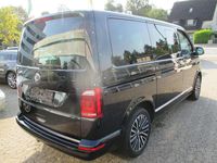 Gebraucht VW Transporter Highline 199 PS (146 kW) 2019 Deep black perleffekt Van