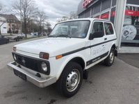 Gebraucht Lada Taiga 83 PS (61 kW) 2015 Weiß SUV