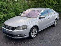 Gebraucht VW Passat Comfortline 122 PS (89 kW) 2011 Silber Limousine