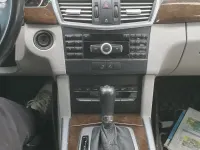 Usado Mercedes E220 170 CV (125 kW) 2011 Negro Familiar