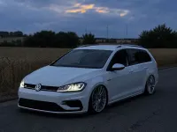 Gebraucht VW Golf VII R 300 PS (220 kW) 2020 Weiß Kombi