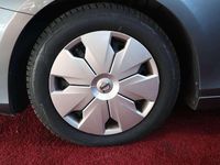 Gebraucht Volvo V40 Basis 120 PS (88 kW) 2016 Osmium grey metallic Kombi