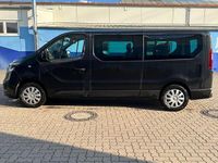 Second-hand Opel Vivaro 145 CP (106 kW) 2017 Negru Monovolum