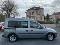 Usado Opel Combo 90 HP (66 kW) 2010 Prateado Monovolume