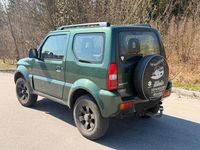 Gebraucht Suzuki Jimny 86 PS (63 kW) 2009 Grün SUV
