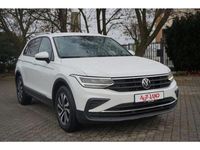 Gebraucht VW Tiguan Active 150 PS (110 kW) 2021 Pure white SUV