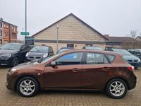 Gebraucht Mazda 3 Edition 105 PS (77 kW) 2012 Autumn bronze Limousine