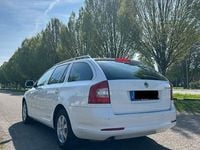Second-hand Skoda Octavia Elegance 105 CP (77 kW) 2013 Alb Break