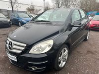 Gebraucht Mercedes B180 116 PS (85 kW) 2010 Schwarz Van / Kleinbus