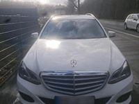 Gebraucht Mercedes E220 2014 Weiß Limousine