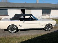 Gebraucht Ford Mustang 200 PS (147 kW) 1966 Weiß Cabrio
