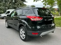 Usado Ford Kuga 163 HP (119 kW) 2015 Preto SUV