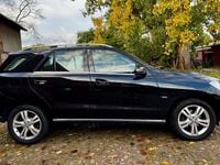 Gebraucht Mercedes ML350 258 PS (189 kW) 2011 Schwarz SUV