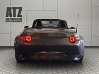 Gebraucht Mazda MX5 Center-Line 131 PS (96 kW) 2018 Machine gray Cabrio