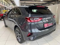 Neu Kia Ceed 140 PS (102 kW) 2025 (h8g) dark penta metal m Kleinwagen