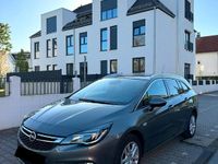 Second-hand Opel Astra Dynamic 105 CP (77 kW) 2017 Gri Break