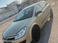 Gebraucht Opel Astra 90 PS (66 kW) 2004 Gold Kleinwagen