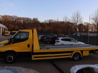 Gebraucht Iveco Daily 179 PS (131 kW) 2022 Sun yellow Van / Kleinbus