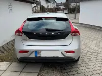 Gebraucht Volvo V40 122 PS (89 kW) 2016 Silber Limousine