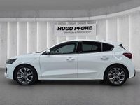 Gebraucht Ford Focus ST-Line X 155 PS (114 kW) 2024 Frozen white uni Limousine