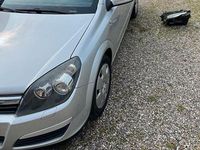Gebraucht Opel Astra 90 PS (66 kW) 2005 Silber Kombi