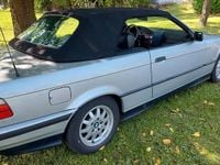 Gebraucht BMW 318 Cabriolet 116 PS (85 kW) 1999 Silber Cabrio
