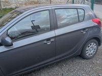 Gebraucht Hyundai i20 86 PS (63 kW) 2014 Grau Kleinwagen