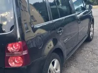 Gebraucht VW Touran Trendline 150 PS (110 kW) 2009 Schwarz Van / Kleinbus
