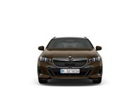 Neu BMW 540 Performance 303 PS (222 kW) 2025 Blau Kombi