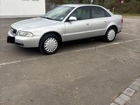 Gebraucht Audi A4 125 PS (91 kW) 2000 Silber Limousine
