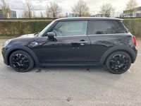 Gebraucht Mini Cooper 136 PS (100 kW) 2020 Schwarz Kleinwagen