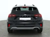 Używany Ford Focus Active 125 KM (91 kW) 2023 Czarny Sedan/Limuzyna