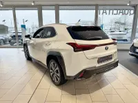 Neu Lexus UX 300h Sport Design Packet 199 PS (146 kW) 2025 Fuijiweiß glass flake SUV