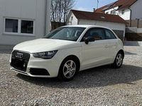Gebraucht Audi A1 Attraction 86 PS (63 kW) 2011 Weiß Kleinwagen