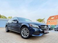 Gebraucht Mercedes C250 204 PS (150 kW) 2018 Blau Limousine
