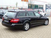 Gebraucht Mercedes E220 Avantgarde 170 PS (125 kW) 2010 Schwarz Kombi