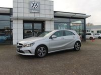 Gebraucht Mercedes A180 Style 122 PS (89 kW) 2017 Silber Limousine