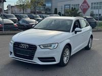 Używany Audi A3 Ambiente 150 KM (110 kW) 2014 Biały Sedan/Limuzyna