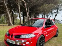 Gebraucht Renault Mégane 224 PS (164 kW) 2007 Rot