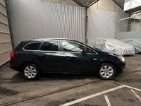 Gebraucht Opel Astra 110 PS (80 kW) 2016 Grün Kombi