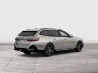 Neu BMW i5 M Sport 289 kW (394 PS) 2026 Oxidgrau Kombi