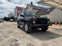 Second-hand Lada niva 83 CP (61 kW) 2012 Verde SUV